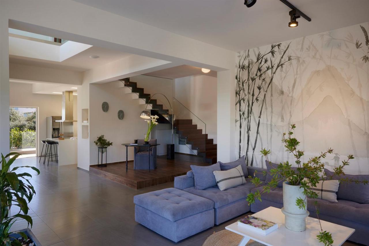 Kastellakia Executive Villa Resmo Dış mekan fotoğraf